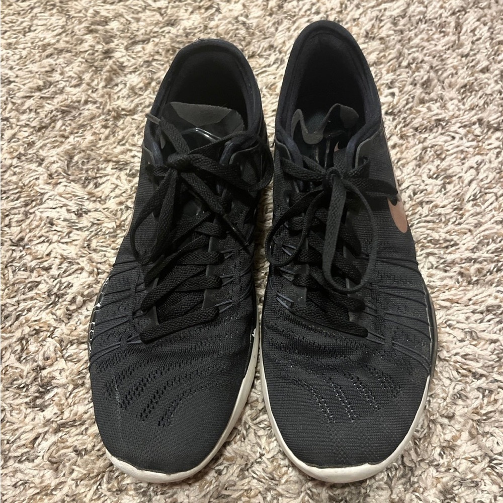 Nike Free TR 6 Black Sneakers Women’s Size 7